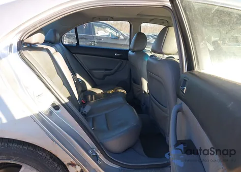 2004 Acura Tsx z USA, uszkodzony, nr VIN JH4CL96874C026765